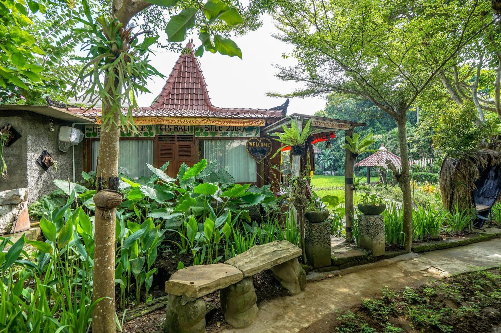 Kts Balinese Villas Canggu Exteriör bild